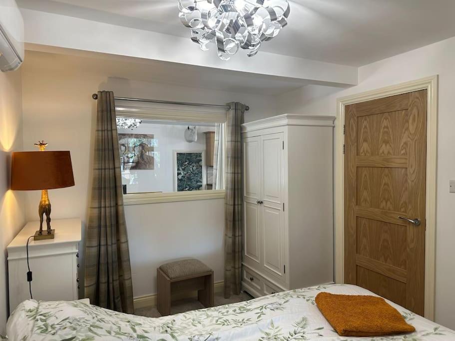 Thee Olde Cow Shed Cottingham, Central Location, 500 Meters From Cottingham Train Station, Close To Hull & Beverly, Free Parking & Wi-Fi , Entire Detached Property 外观 照片
