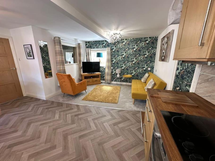 Thee Olde Cow Shed Cottingham, Central Location, 500 Meters From Cottingham Train Station, Close To Hull & Beverly, Free Parking & Wi-Fi , Entire Detached Property 外观 照片
